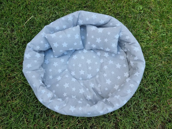 Grey/White Star Cuddle Cup Bowl Rabbit Hutch Indoor Bed