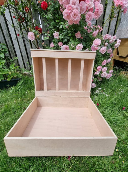 Sandbox Combo Kaninchen Heu Feeder