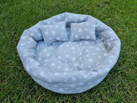 Grey/White Star Cuddle Cup Bowl Rabbit Hutch Indoor Bed