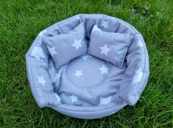 Grey/White Stars Snuggle Cuddle Cup With Pillow Guinea Pig Hutch Indoor Bed
