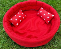 Red/White Hearts Snuggle Cuddle Cup Bowl With Pad, Pillow & Tunnel Guinea Pig Hutch Indoor Bed