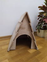 Hiding Shelter Rabbit Hutch House
